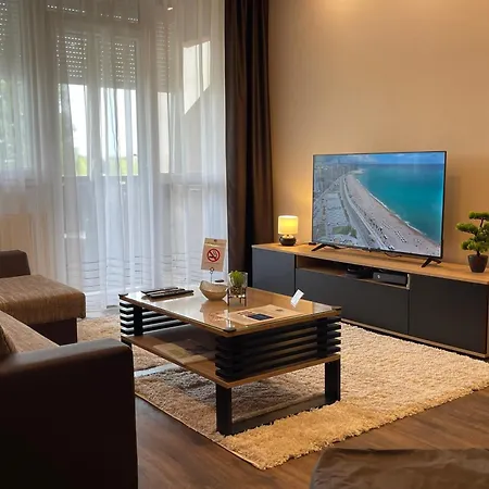 City Edge Hideaway Apartment Nagykanizsa Kültér fotó