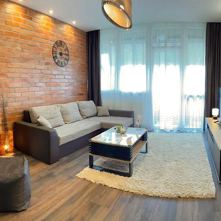 City Edge Hideaway Apartment Nagykanizsa Kültér fotó